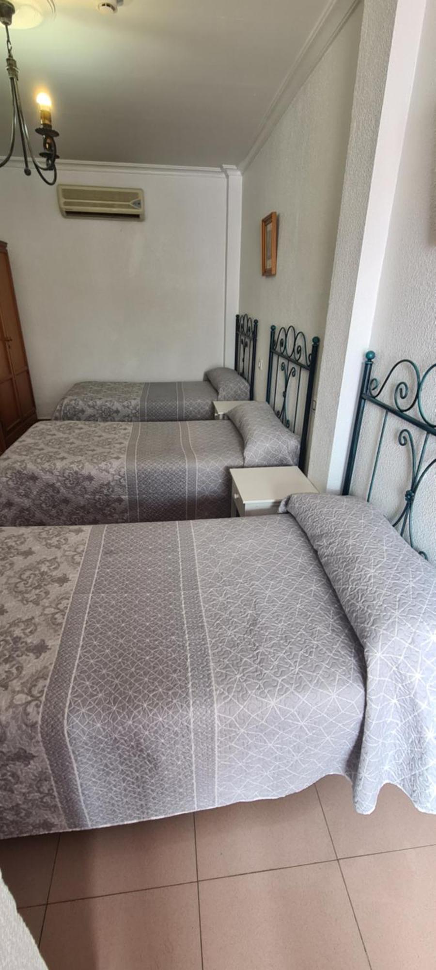 Hostal Trajano Seville Exterior photo